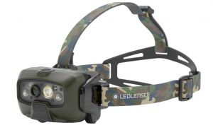 Polnilna naglavna svetilka LEDLENSER HF8R Core Camo RGB
